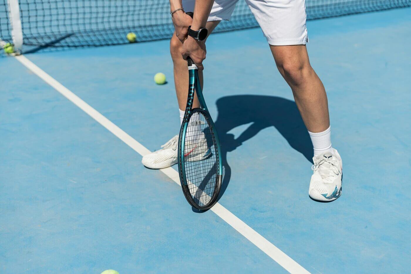 A man playing tennis. Concept: the change-ready organization.